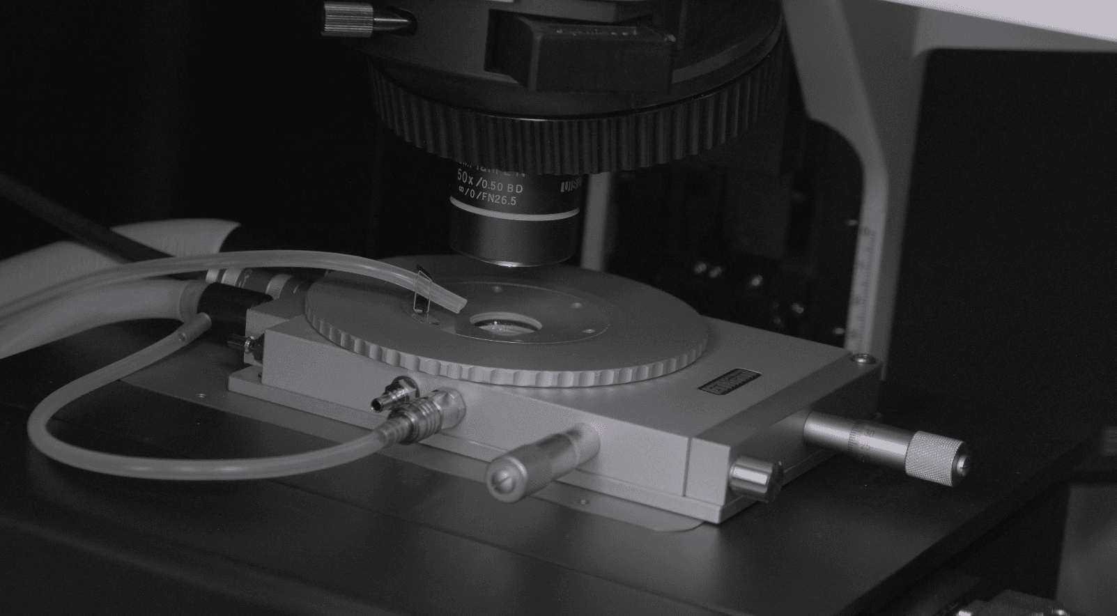 An n-doped Si wafer inside a Linkam THM600, fitted to an RM5 An n-doped Si wafer inside a Linkam THM600, fitted to an RM5
